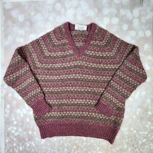 Buckingham Vintage V-Neck Shetland Wool Sweater, Men's Large